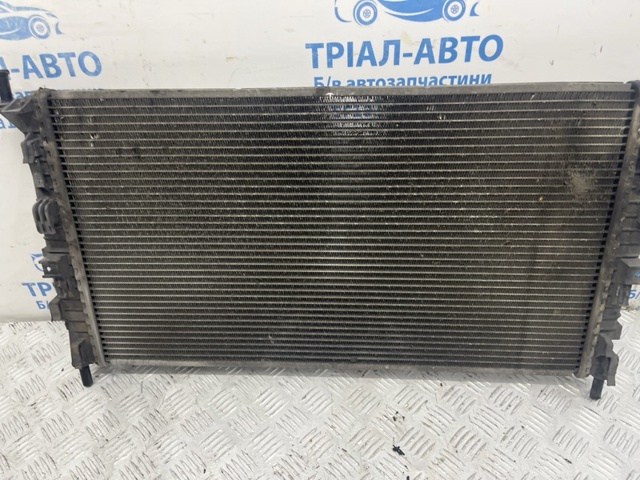 Радіатор водяний Z60315200 MAZDA