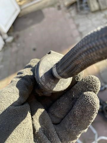 Клапан парів бака 06E906517A VAG