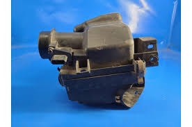 Корпус повітряного фільтра 165001KC0C NISSAN