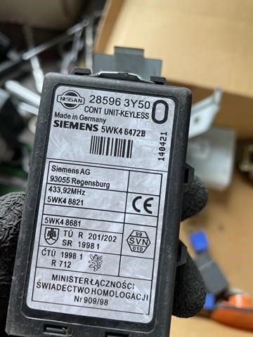 Блок управління центральним замком 285963Y50 NISSAN