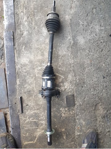Привід правий 4341042381 TOYOTA