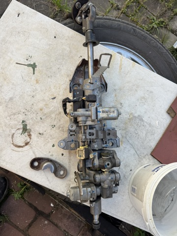 Колонка рульова 452506A780 TOYOTA
