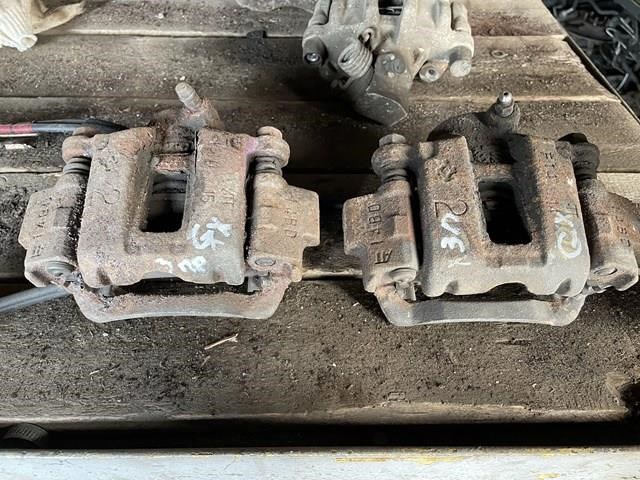 Супорт гальмівний задній правий 4773034030 TOYOTA