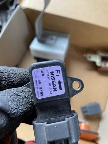 Датчик поздовжнього прискорення 479308H300 NISSAN