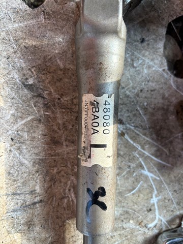 Вал рульової колонки, нижній 480804BA0A NISSAN