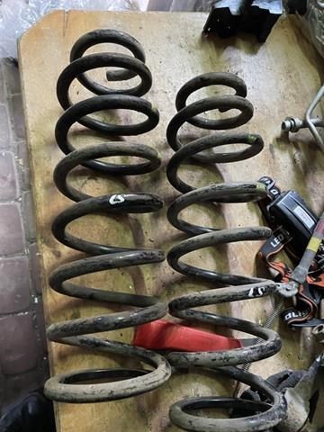 Пружина передньої підвіски 4813150050 TOYOTA