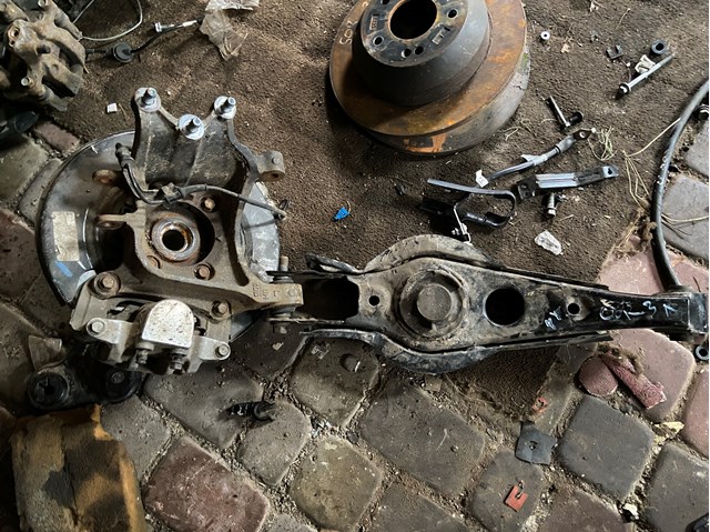 Вісь передня і поворотні кулаки 51716C5300 HYUNDAI