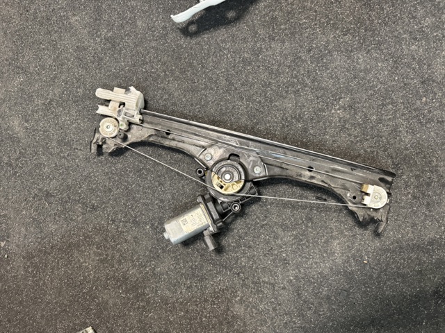 Склопідйомник передньої правої двері 51876267 FIAT