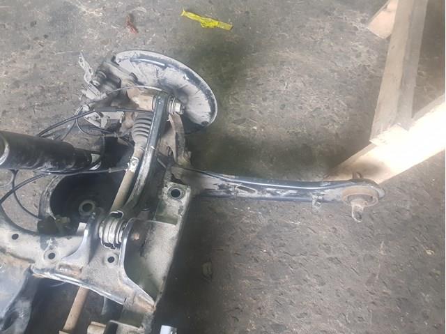 Цапфа поворотна ліва 52710J9500 HYUNDAI