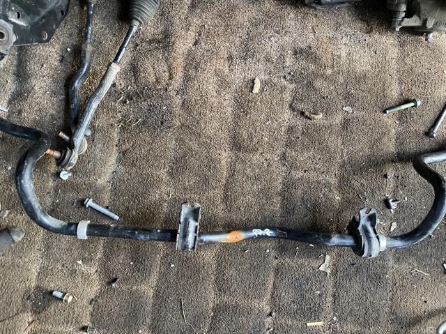 Стабілізатор передній стійкості 546114CE1A NISSAN