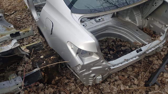 Крило заднє 6160233230 TOYOTA