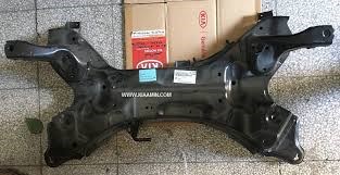 Балка передньої підвіски, підрамник 624002T200 HYUNDAI