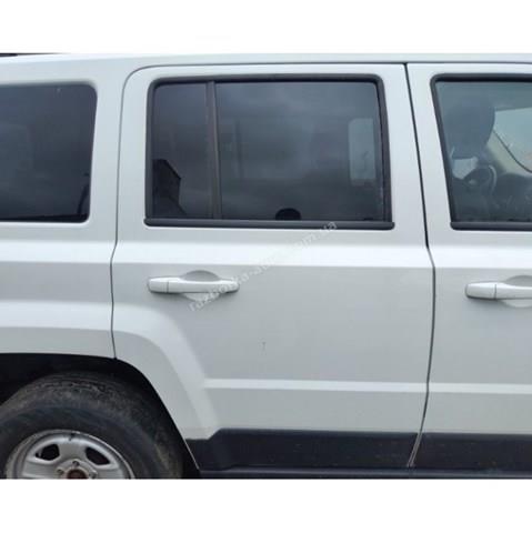 Двері пасажирські задні праві 68079388AD CHRYSLER