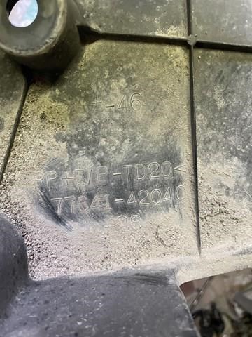 Захист днища, паливного бака 7764142040 TOYOTA