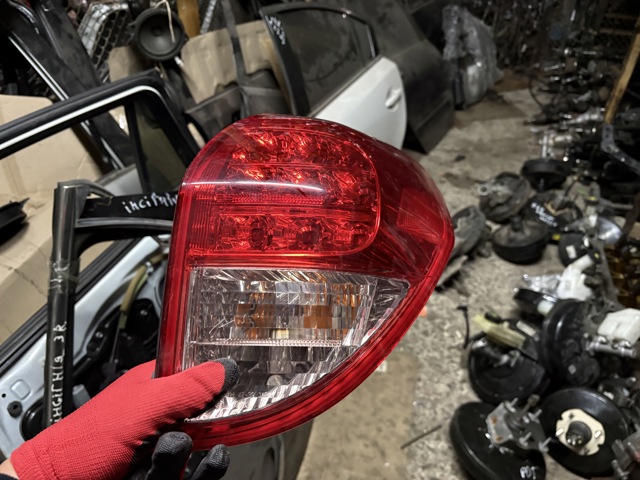 Ліхтар задній правий 8155142091 TOYOTA