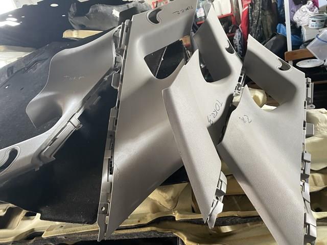 Обшивка стійки кузова внутрішня, задня права 85860D7000TTX HYUNDAI