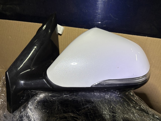 Бічне дзеркало заднього виду ліве 87610C1210 HYUNDAI