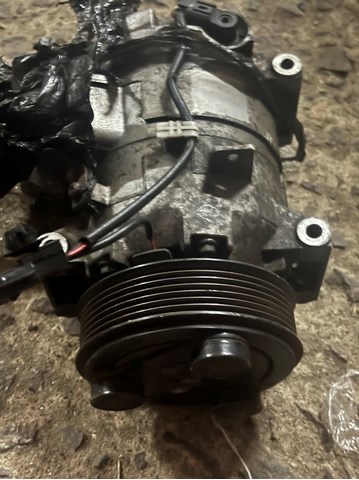 Компресор кліматичної установки 926001MS0A NISSAN