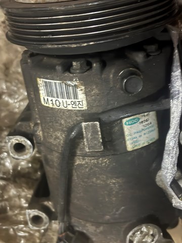 Компресор холодоагенту 977012Y100 HYUNDAI