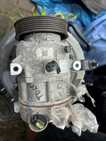 Насос кондиціонера 97701D7200 HYUNDAI