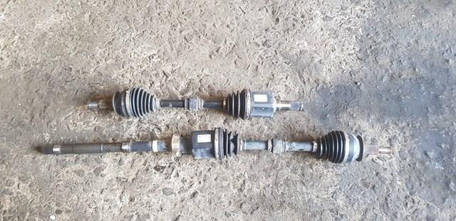 Піввісь передня, права FTF22550X MAZDA