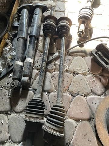 Піввісь задня, права GD712550X MAZDA