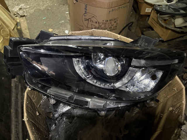 Фара основна ліва KA1F51040C MAZDA
