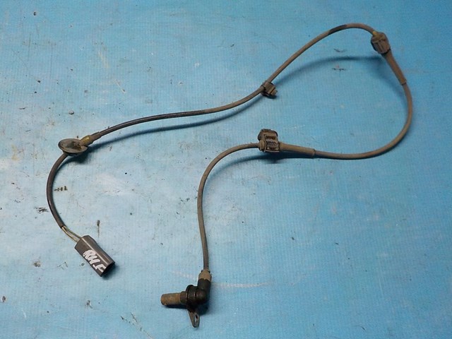 Датчик АБС (ABC) передній, правий L2064370XB MAZDA