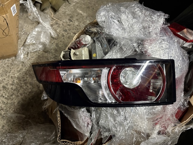 Задні ліхтарі LR037710 LAND ROVER