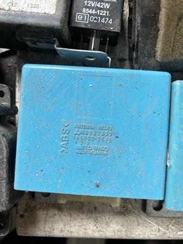Підсилювач сигналу антени MB921337 MITSUBISHI