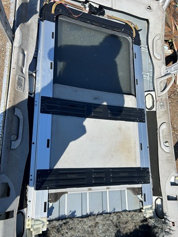 Люк в зборі MN142564 MITSUBISHI