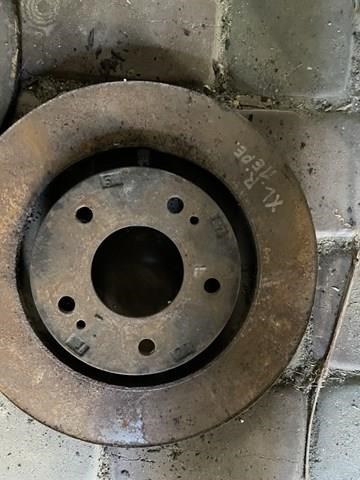 Гальмо дискове переднє MR205215 MITSUBISHI