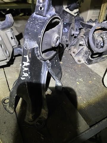 Подушка (опора) двигуна, задня MR234837 MITSUBISHI