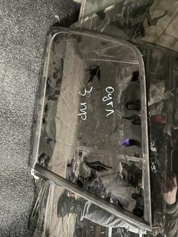 Стукло багажника, праве MR574298 MITSUBISHI