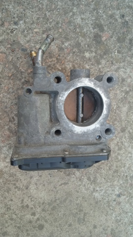 Дросільна заслінка в зборі MN195709 MITSUBISHI