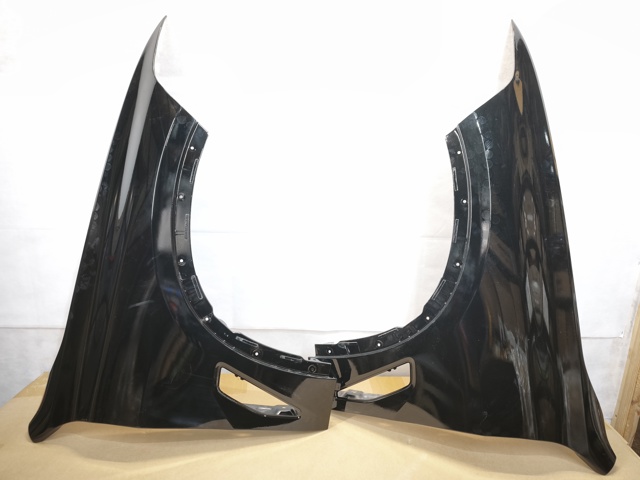 Переднє праве крило 41007492364 BMW