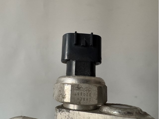 Клапан тиску кондиціонера 4990007880 TOYOTA