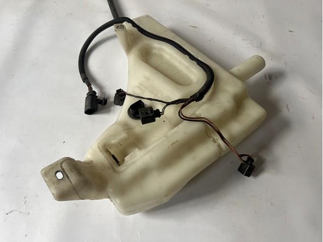 Бачок для омивайки 4L0955453 VAG
