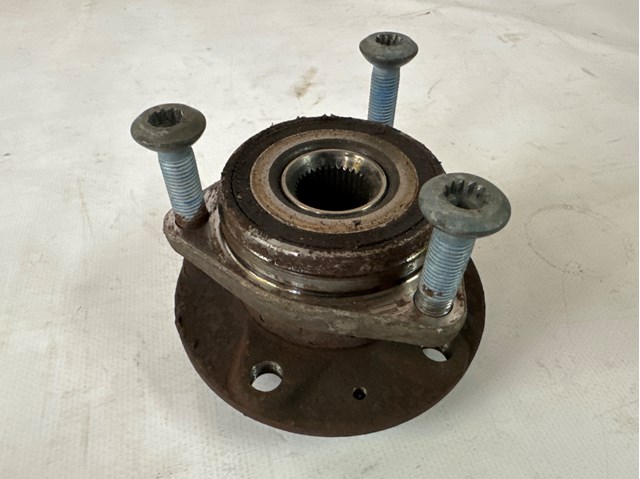 Маточина заднього колеса 5WA407621D VAG