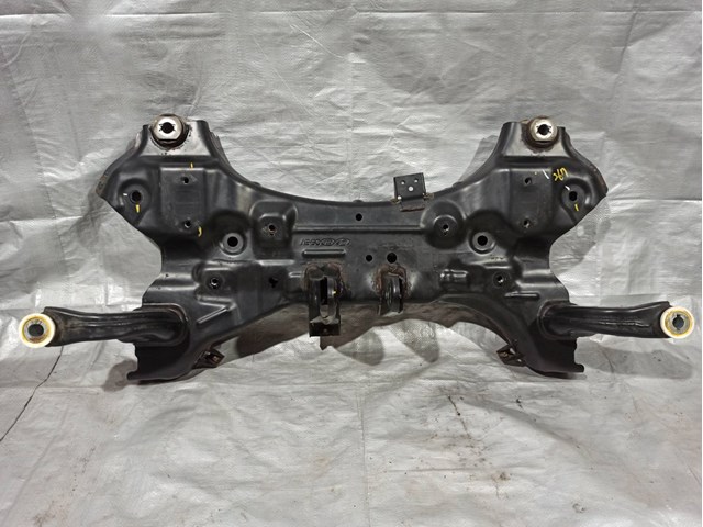 Передня балка 62405K4000 HYUNDAI