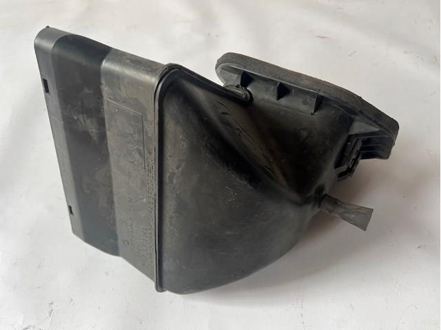 Повітроприймач 7L0819049 VAG