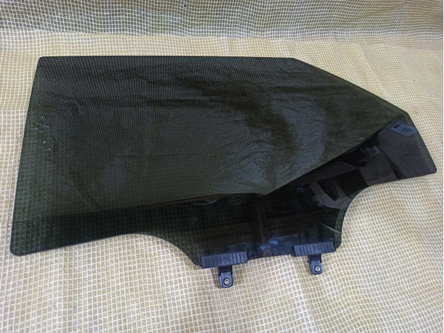 Скло задньої двері лівої 83410GI030 HYUNDAI
