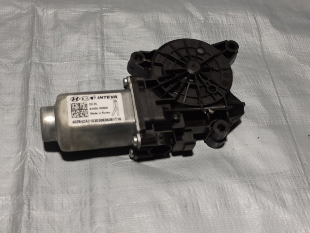 Моторчик склопідйомника двері задніх, лівих 83450G5000 HYUNDAI