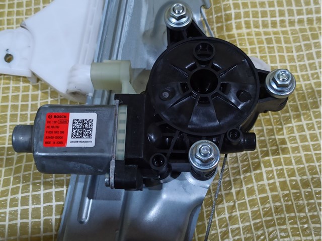 Моторчик склопідйомника двері задніх, правих 83460GI000 HYUNDAI