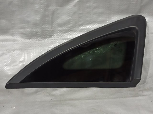 Скло багажного відсіку, ліве 87810J9000 HYUNDAI