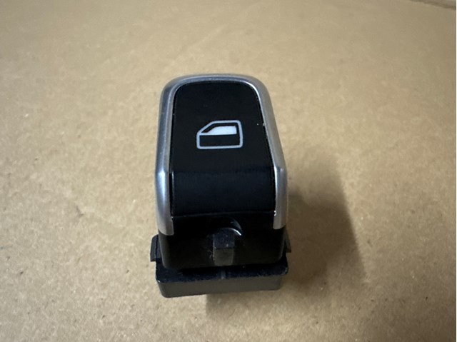 Кнопка вмикання двигуна склопідіймача передня права 8K0959855B VAG