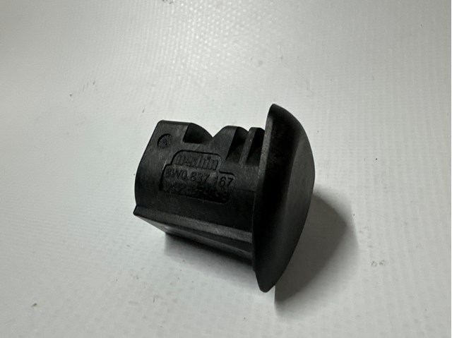 Накладка ручки дверей 8W0837167 VAG