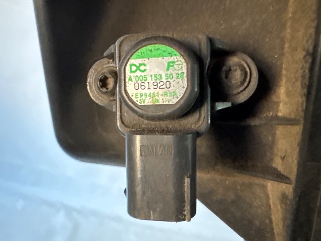 Датчик тиску повітря A0051535028 CHRYSLER
