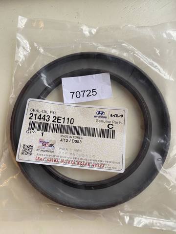 Сальник коленвала двигуна, задній 214432E000 HYUNDAI