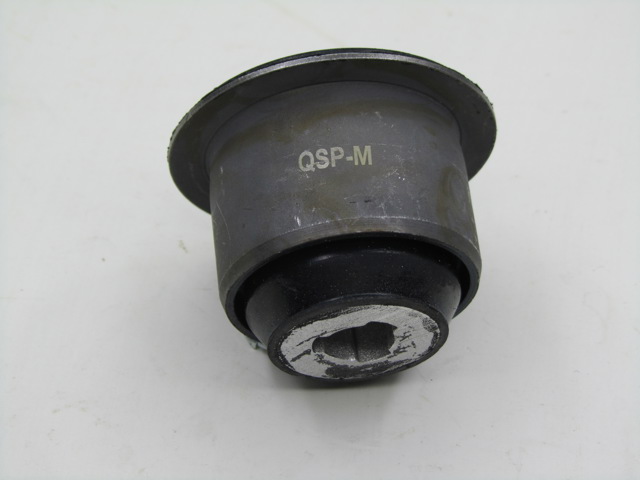 С/блок нижнього важеля 7700424459 QSP-M